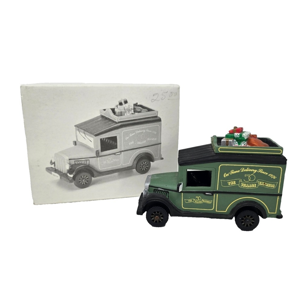 Dept 56 VILLAGE EXPRESS VAN 58653 Green Truck Heritage Village Accessory *Mint